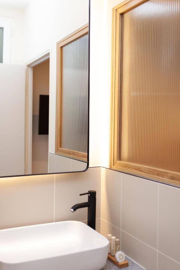 Tinah Paris, Champs Elysees Екстер'єр фото