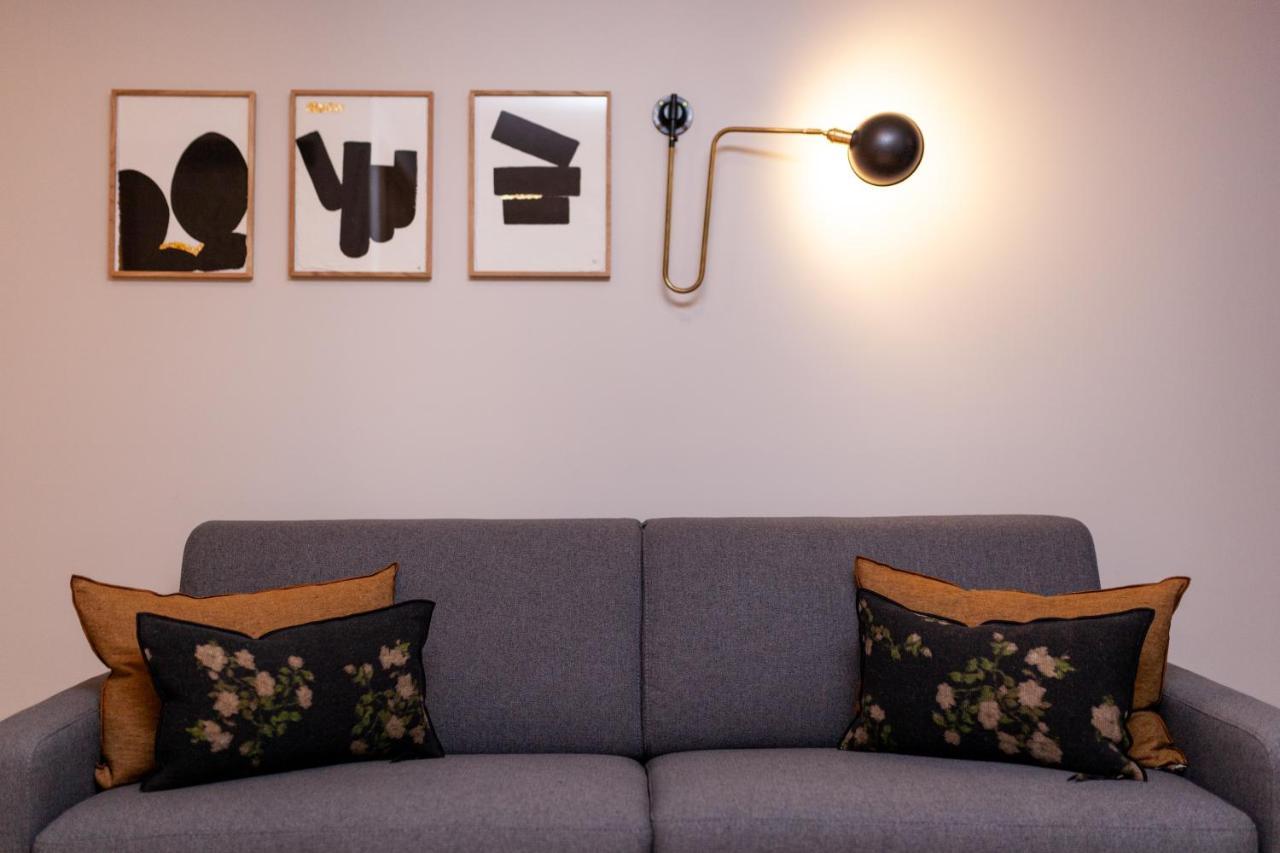 Tinah Paris, Champs Elysees Екстер'єр фото