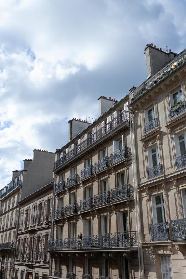 Tinah Paris, Champs Elysees Екстер'єр фото
