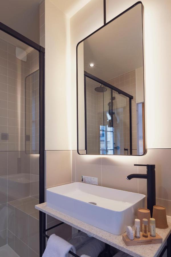 Tinah Paris, Champs Elysees Екстер'єр фото