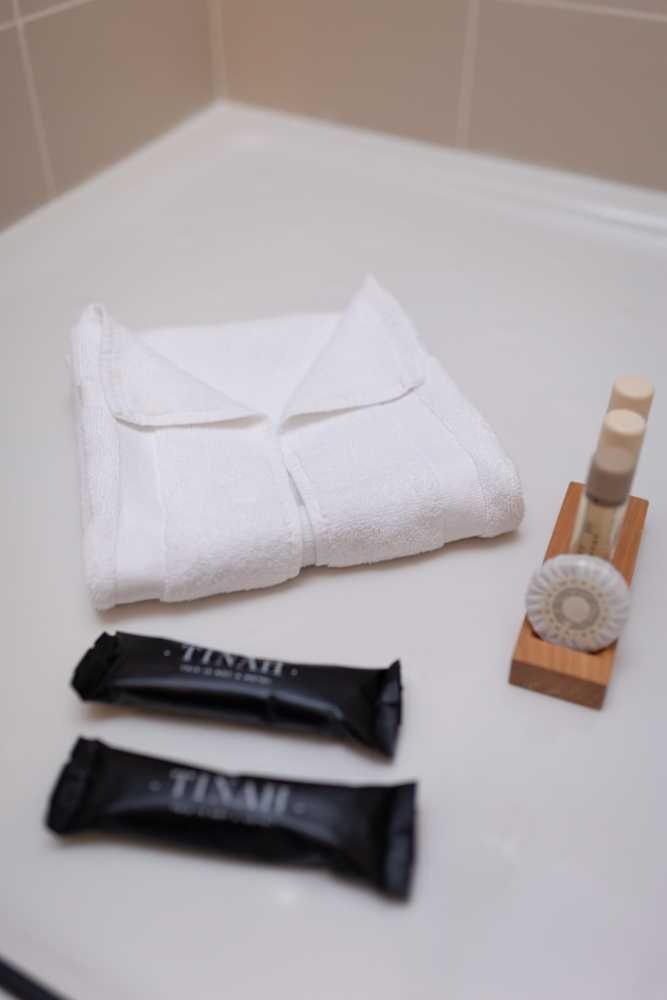 Tinah Paris, Champs Elysees Екстер'єр фото